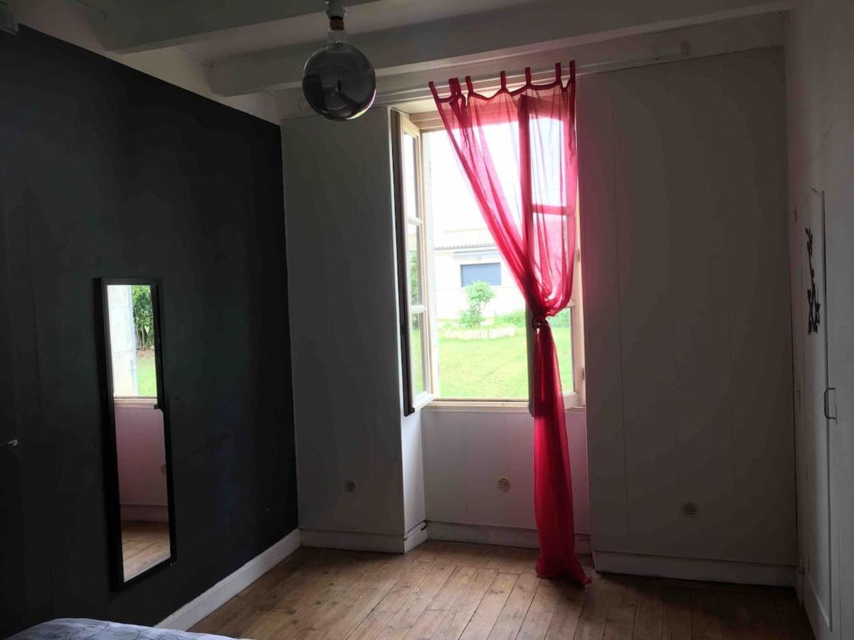 Maison Au Calme Proche Des Cures Apartment Jonzac Bagian luar foto